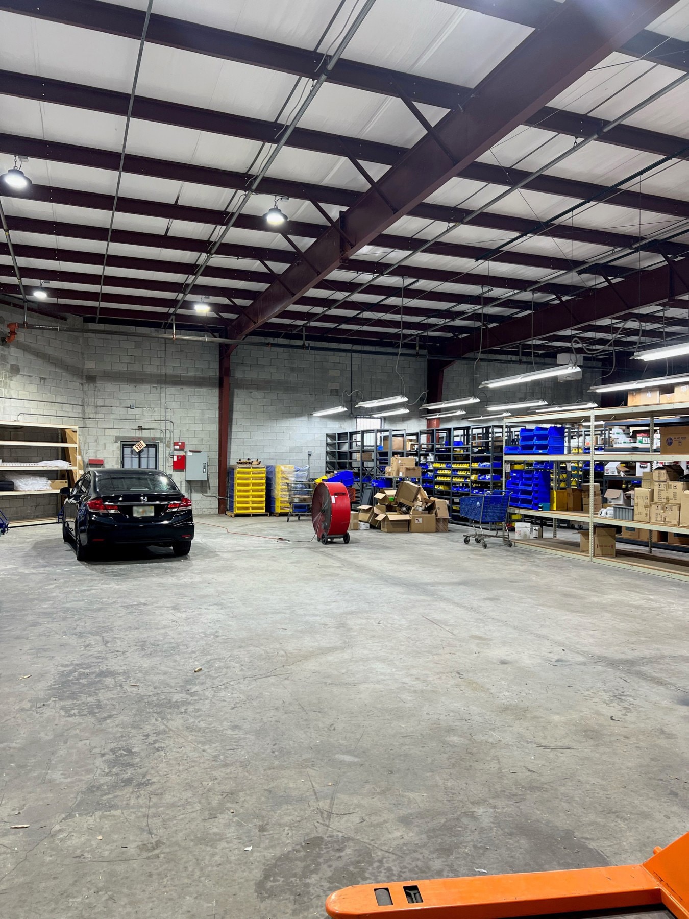 2501 Westgate, West Palm Beach, FL for lease Interior Photo- Image 1 of 2