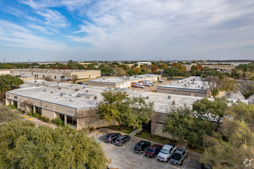 2020-2028 St. Elmo Rd E, Austin, TX for lease - Building Photo - Image 2 of 11