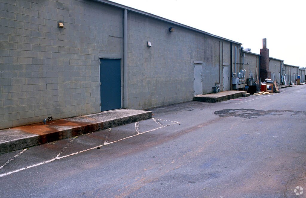 5399 Bells Ferry Rd, Acworth, GA 30102