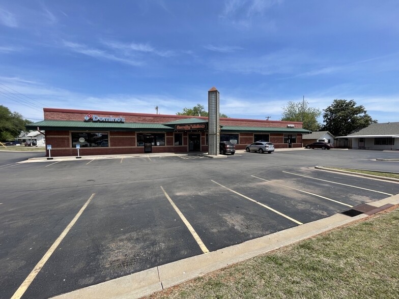 1023 W 3rd St, Elk City, OK for lease - Building Photo - Image 2 of 6