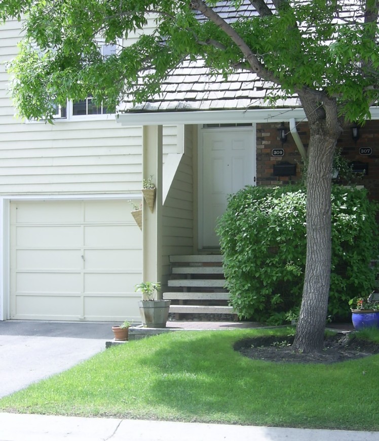 Point Mckay Gardens Northwest Calgary portfolio of 4 properties for sale on LoopNet.com Primary Photo- Image 1 of 15