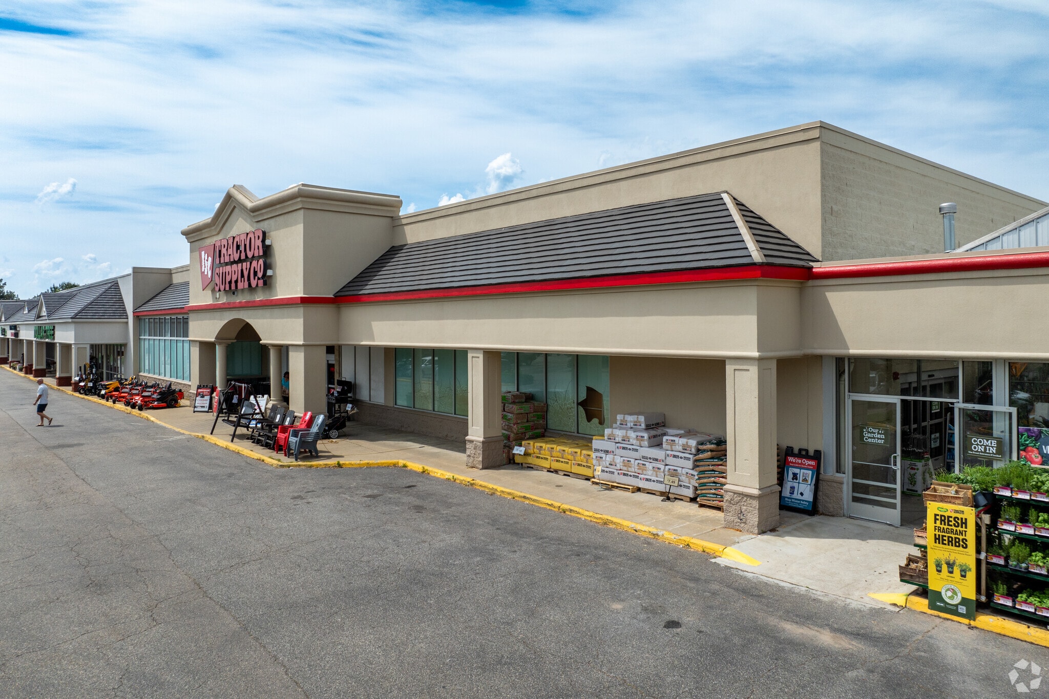 6701-6801 Lake Harbour Dr, Midlothian, VA for sale Primary Photo- Image 1 of 1