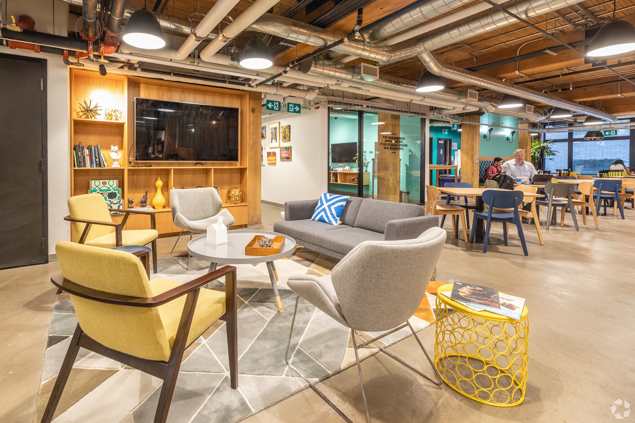 176180 John St, Toronto, ON M5T