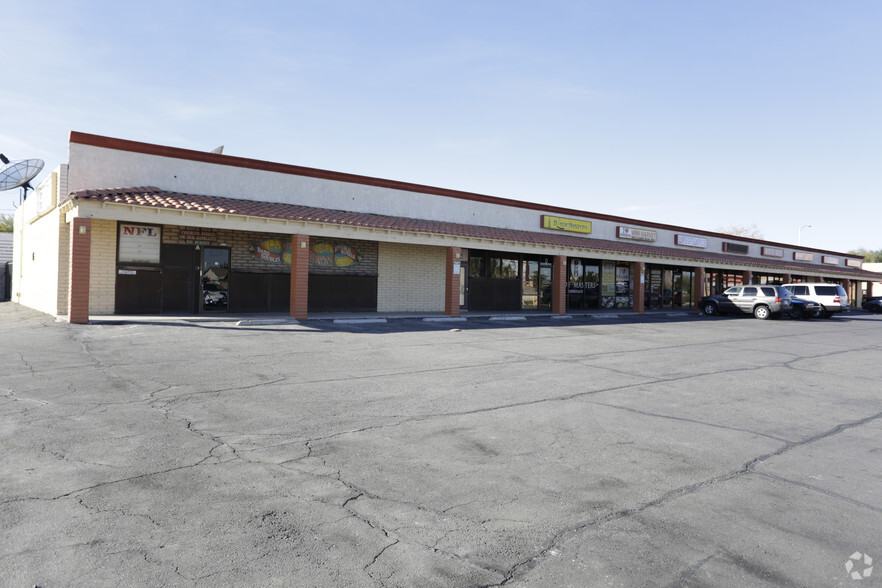 2245 N Decatur Blvd, Las Vegas, NV for lease - Primary Photo - Image 3 of 10