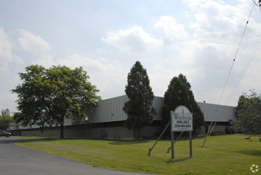 4601 Nixon Park Dr, Syracuse, NY for lease - Building Photo - Image 3 of 6