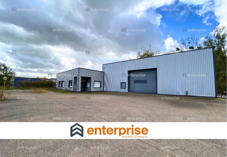 Flex in Chevrières for lease Building Photo- Image 1 of 7