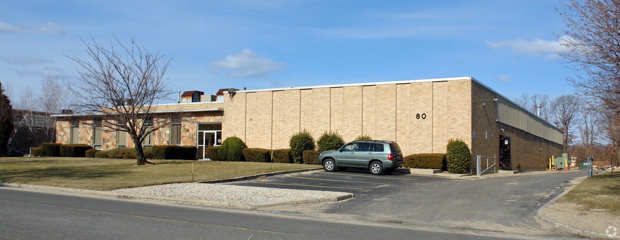 80 Austin Blvd, Commack, NY for sale Primary Photo- Image 1 of 1