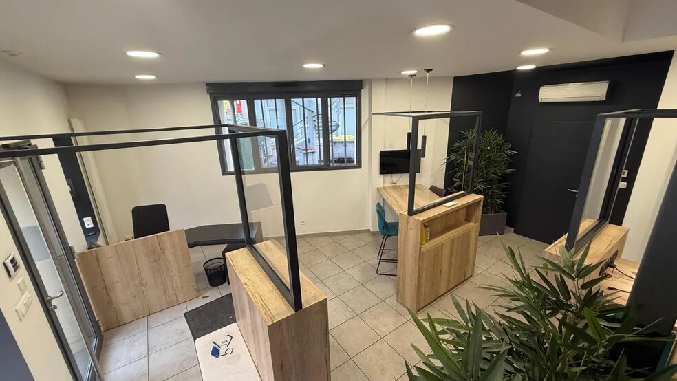 Office in Bourg-en-Bresse for lease - Interior Photo - Image 3 of 9