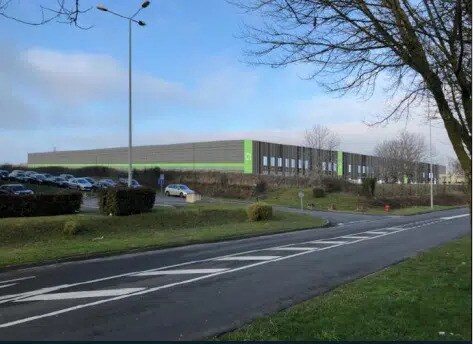 Industrial in Allonne for lease - Building Photo - Image 2 of 5