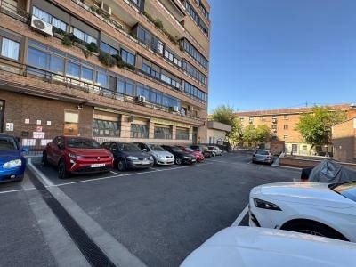 Madrid, MAD 28018 - Unit 5 -  - Interior Photo - Image 1 of 11