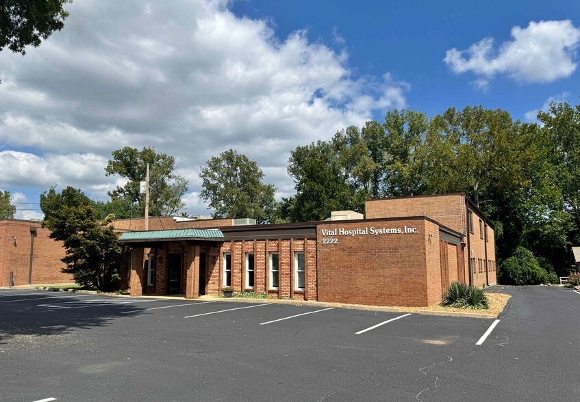 2222 Mason Ln, Ballwin, MO for lease - Building Photo - Image 1 of 13