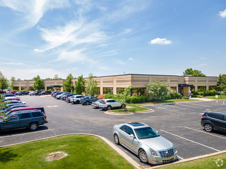 18425 W Creek Dr, Tinley Park, IL for lease - Building Photo - Image 1 of 6