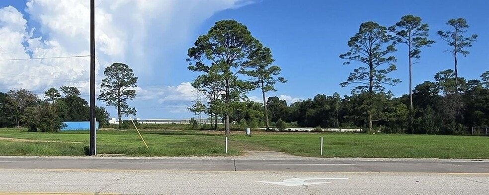 6822 N Highway 146, Baytown, TX for sale - Building Photo - Image 2 of 12