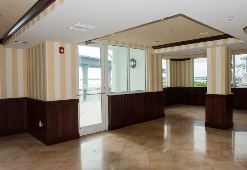 415 NW Flagler Ave, Stuart, FL for lease - Interior Photo - Image 3 of 41