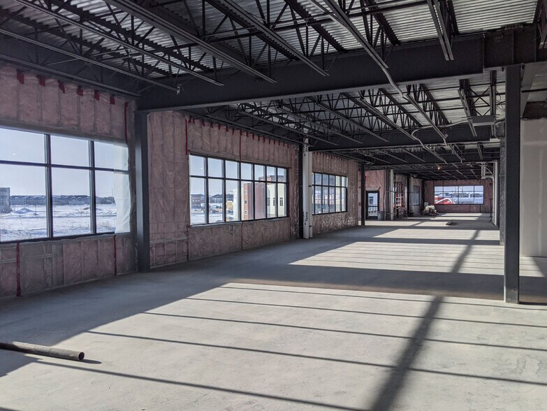 4609 33rd Ave S, Fargo, ND for lease - Interior Photo - Image 2 of 7