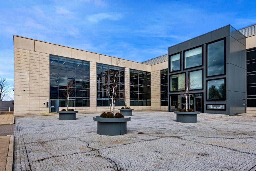 4-5 Lochside Av, Edinburgh for sale Building Photo- Image 1 of 5