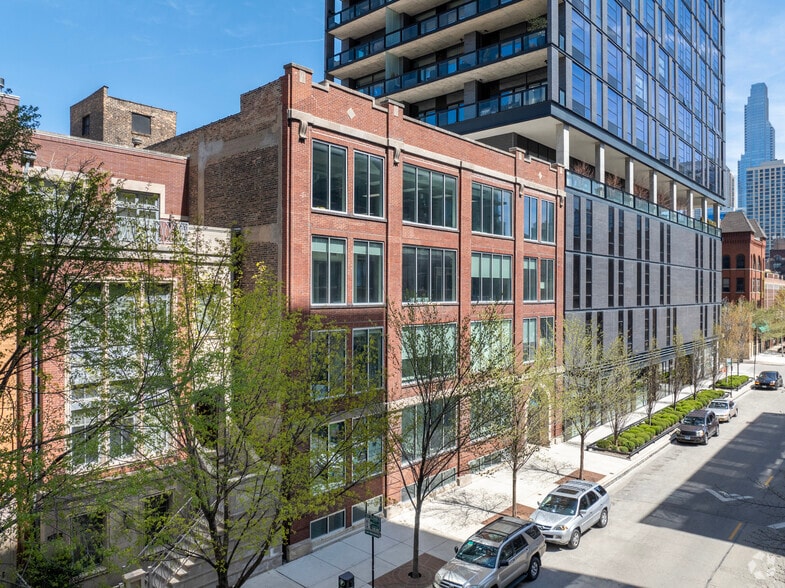 420 W Huron St, Chicago, IL for lease - Building Photo - Image 3 of 10