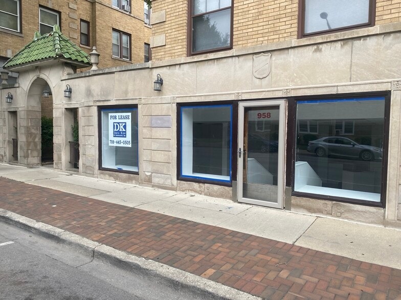 944-964 S Oak Park Ave, Oak Park, IL for lease - Building Photo - Image 2 of 4