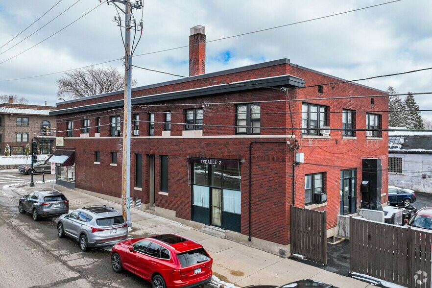 58 Hamline Ave S, Saint Paul, MN 55105