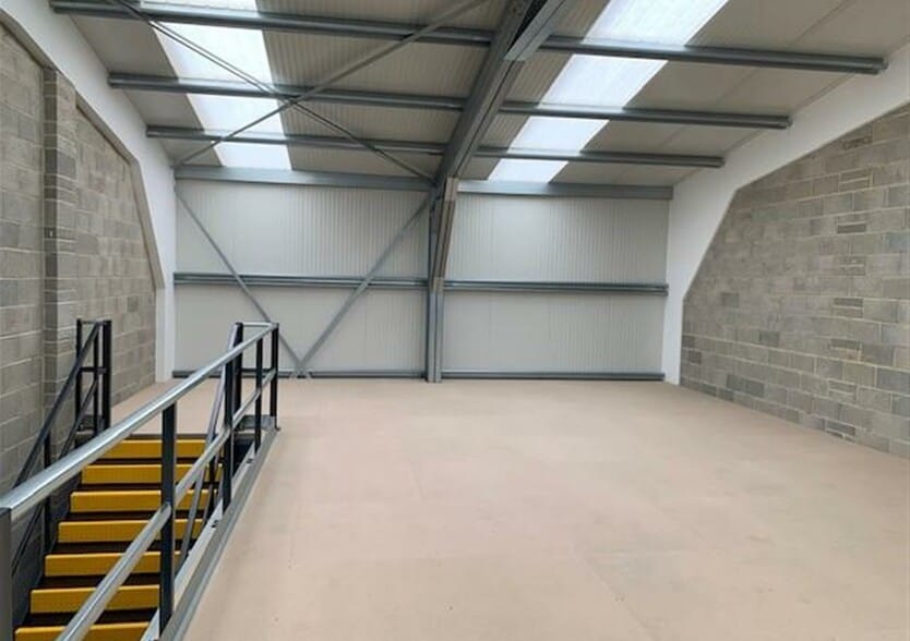 Unit 103, Manston, Ramsgate for lease - Interior Photo - Image 2 of 5