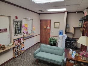 12555 W National Ave, New Berlin, WI for lease Interior Photo- Image 1 of 22