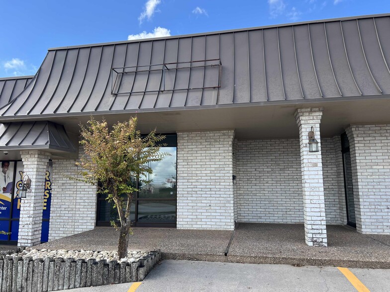 455 E Central Texas Expy, Harker Heights, TX for lease - Building Photo - Image 2 of 16