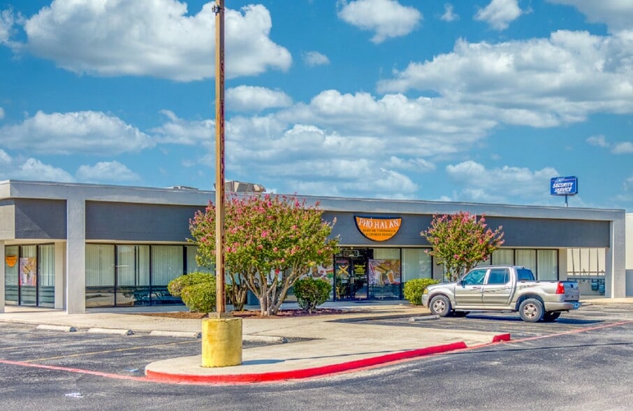 4941-4977 Walzem Rd, San Antonio, TX for lease - Building Photo - Image 2 of 4