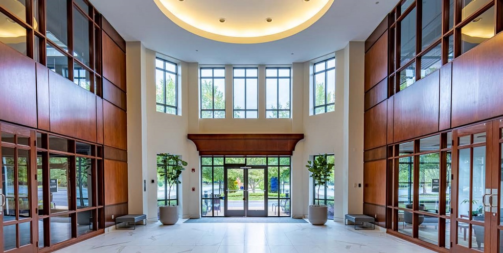 630 Peter Jefferson Pky, Charlottesville, VA for lease - Lobby - Image 2 of 10