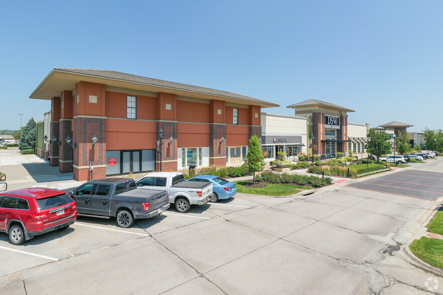 17305 Davenport St, Omaha, NE for lease - Building Photo - Image 1 of 9