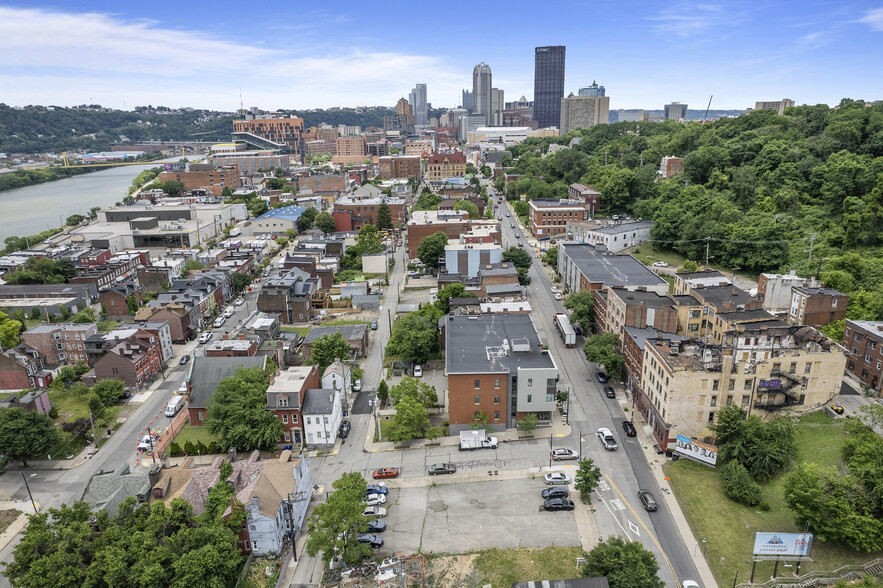 2100 5th Ave, Pittsburgh, PA for sale - Building Photo - Image 1 of 12