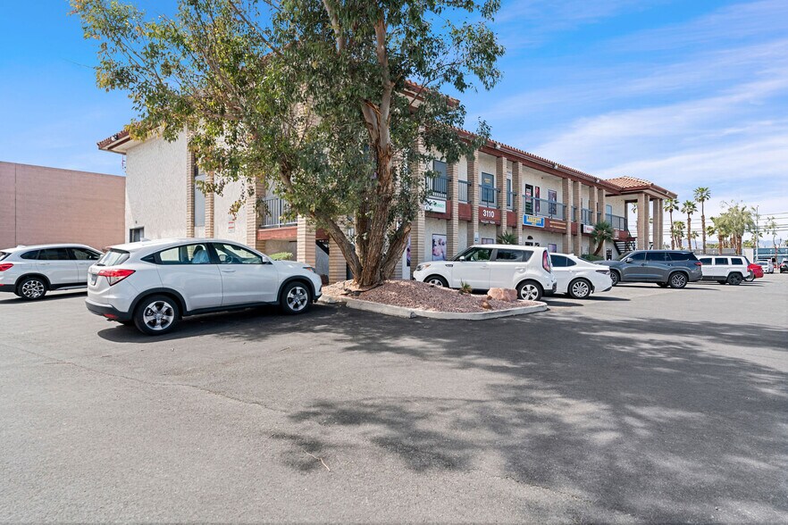 3110 S Valley View Blvd, Las Vegas, NV for lease - Building Photo - Image 2 of 8