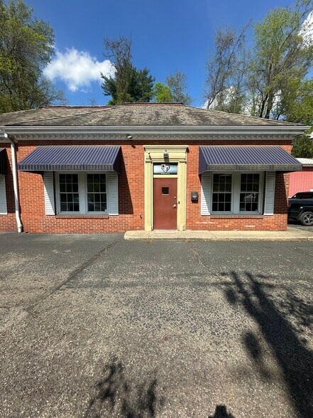 640 Long Rd, Pittsburgh, PA for sale - Primary Photo - Image 1 of 24