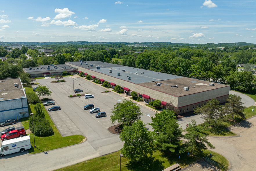 230 Executive Dr, Cranberry, PA for lease - Building Photo - Image 3 of 9