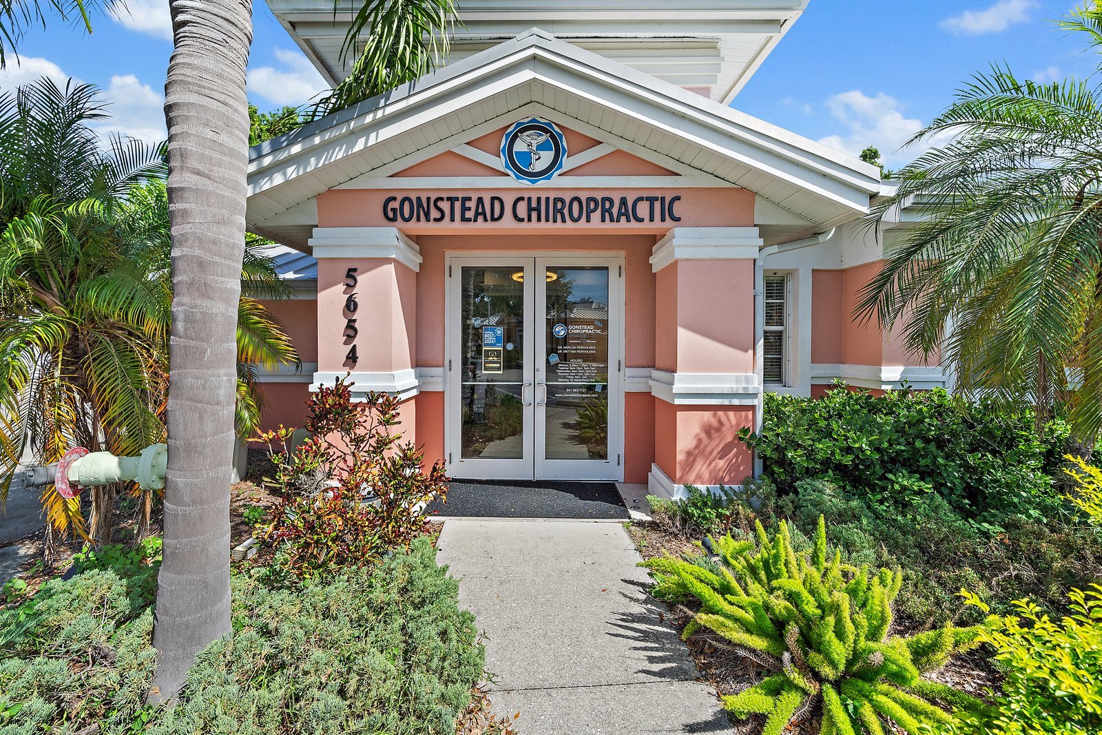 5652-5654 Marquesas Cir, Sarasota, FL for lease Building Photo- Image 1 of 31