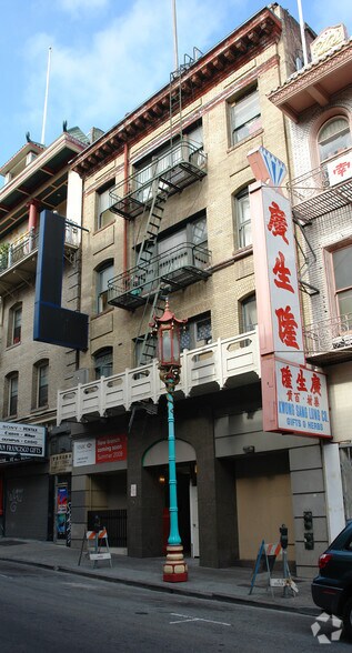 933 Grant Ave, San Francisco, CA for lease - Primary Photo - Image 2 of 3