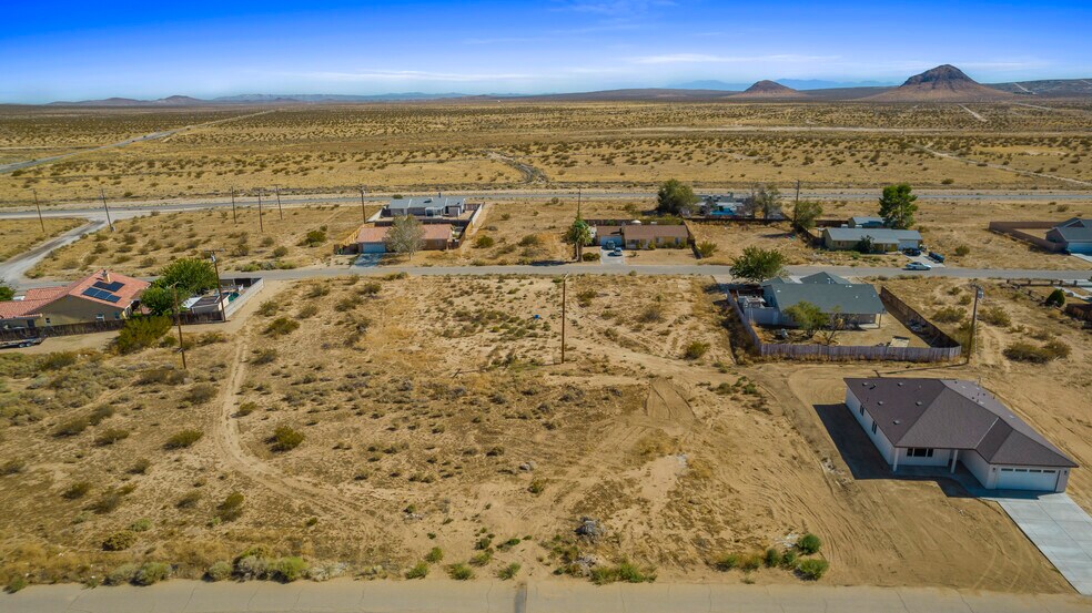 10582 Oleander Ave, California City, CA for sale - Building Photo - Image 2 of 7