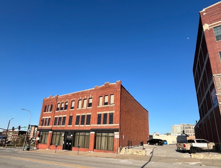 601 Walnut St, Kansas City, MO for lease - Building Photo - Image 2 of 5