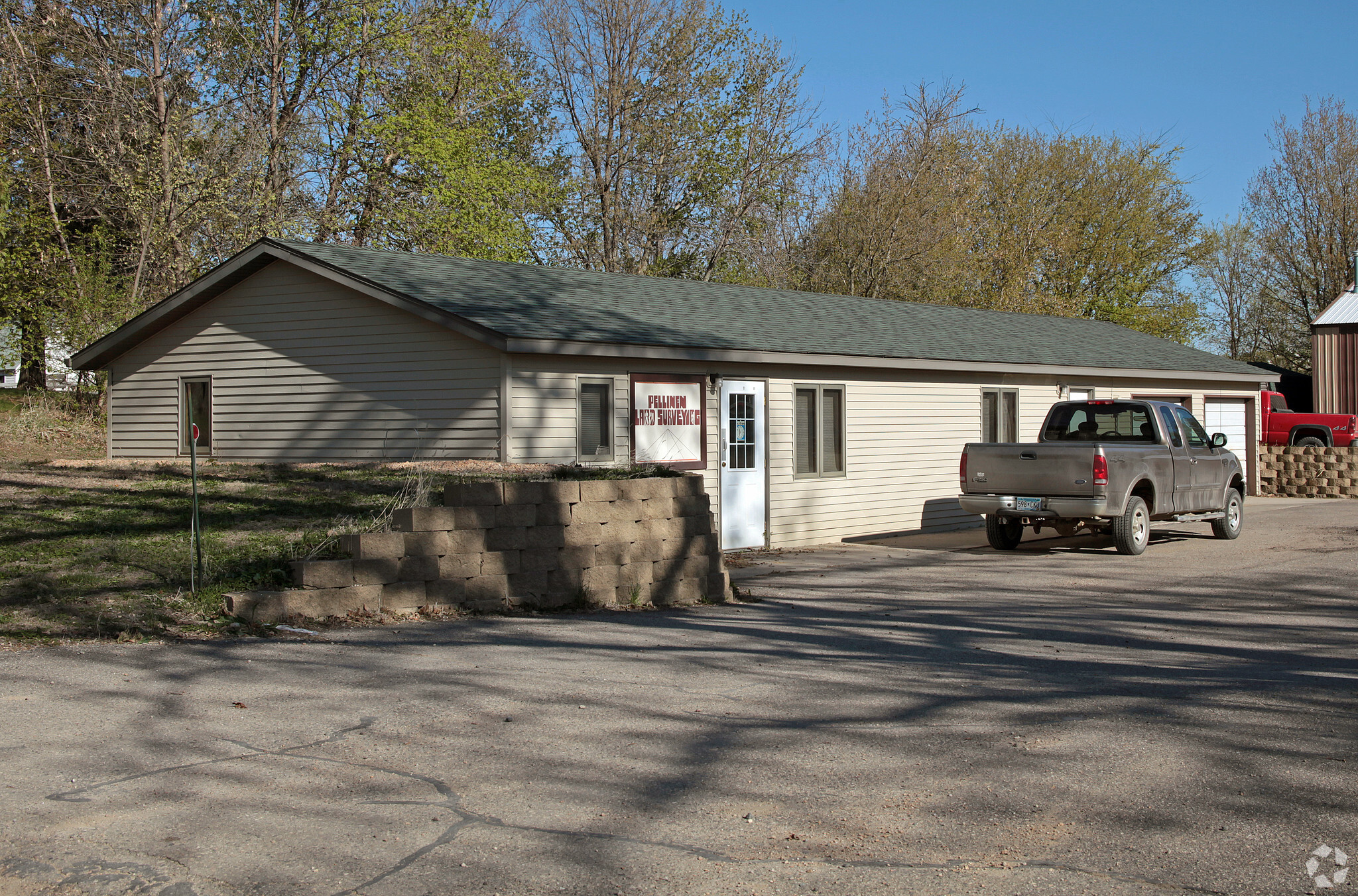 18486 202nd Cir, Hutchinson, MN for lease Primary Photo- Image 1 of 3