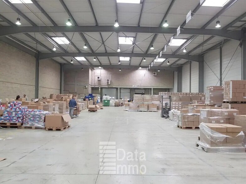 3 Rue De La Marne, Saint-Thibault-des-Vignes for lease - Building Photo - Image 2 of 7