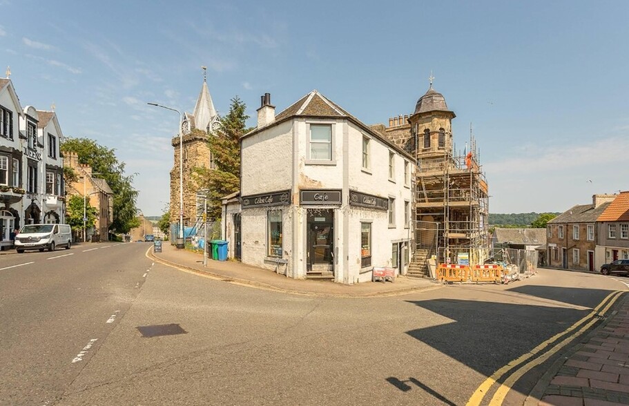 2-4 Townhall St, Inverkeithing for sale - Primary Photo - Image 1 of 5