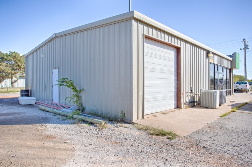 3601 S I 35 Service Rd, Moore, OK for sale - Building Photo - Image 2 of 12