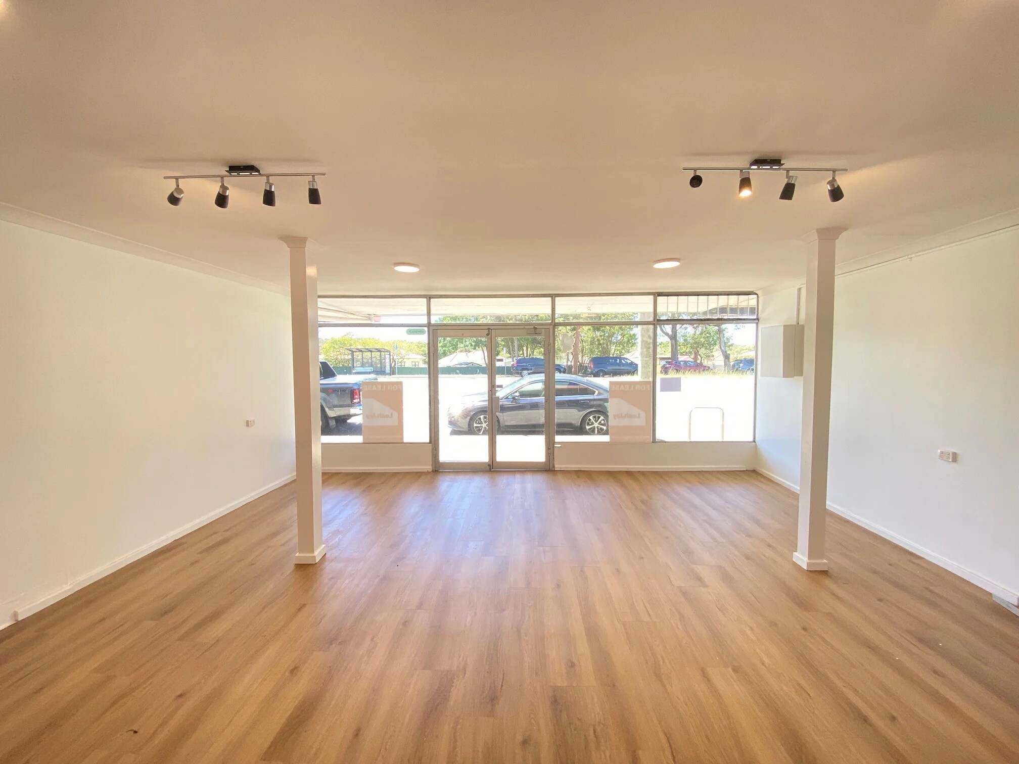 10 Pacific Hwy, Gateshead for lease Interior Photo- Image 1 of 2
