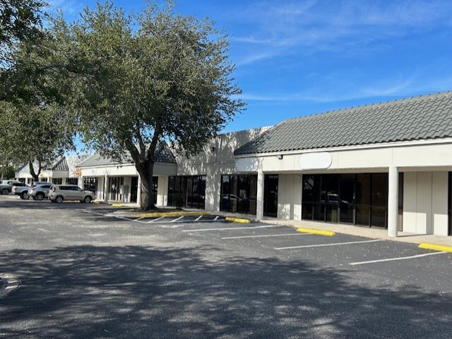 3747 Silver Star Rd, Orlando, FL for lease - Building Photo - Image 2 of 8