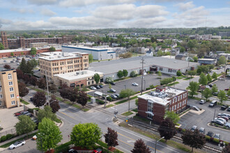 560 5th St NW, Grand Rapids, MI - aerial  map view