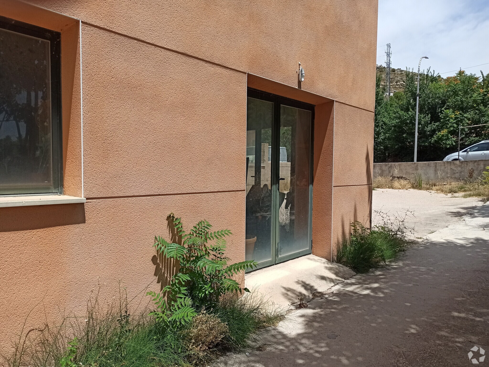 Retail in Albalate de Zorita, Guadalajara for lease Interior Photo- Image 1 of 2