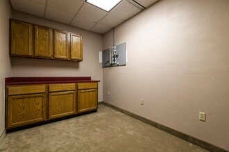 505 King St, La Crosse, WI for lease Interior Photo- Image 2 of 6