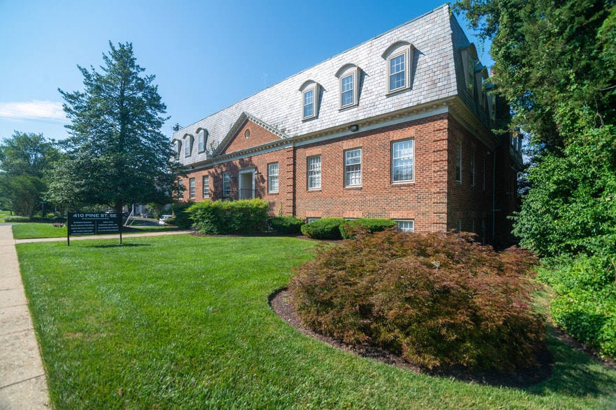 410 Pine St SE, Vienna, VA for lease - Building Photo - Image 3 of 7