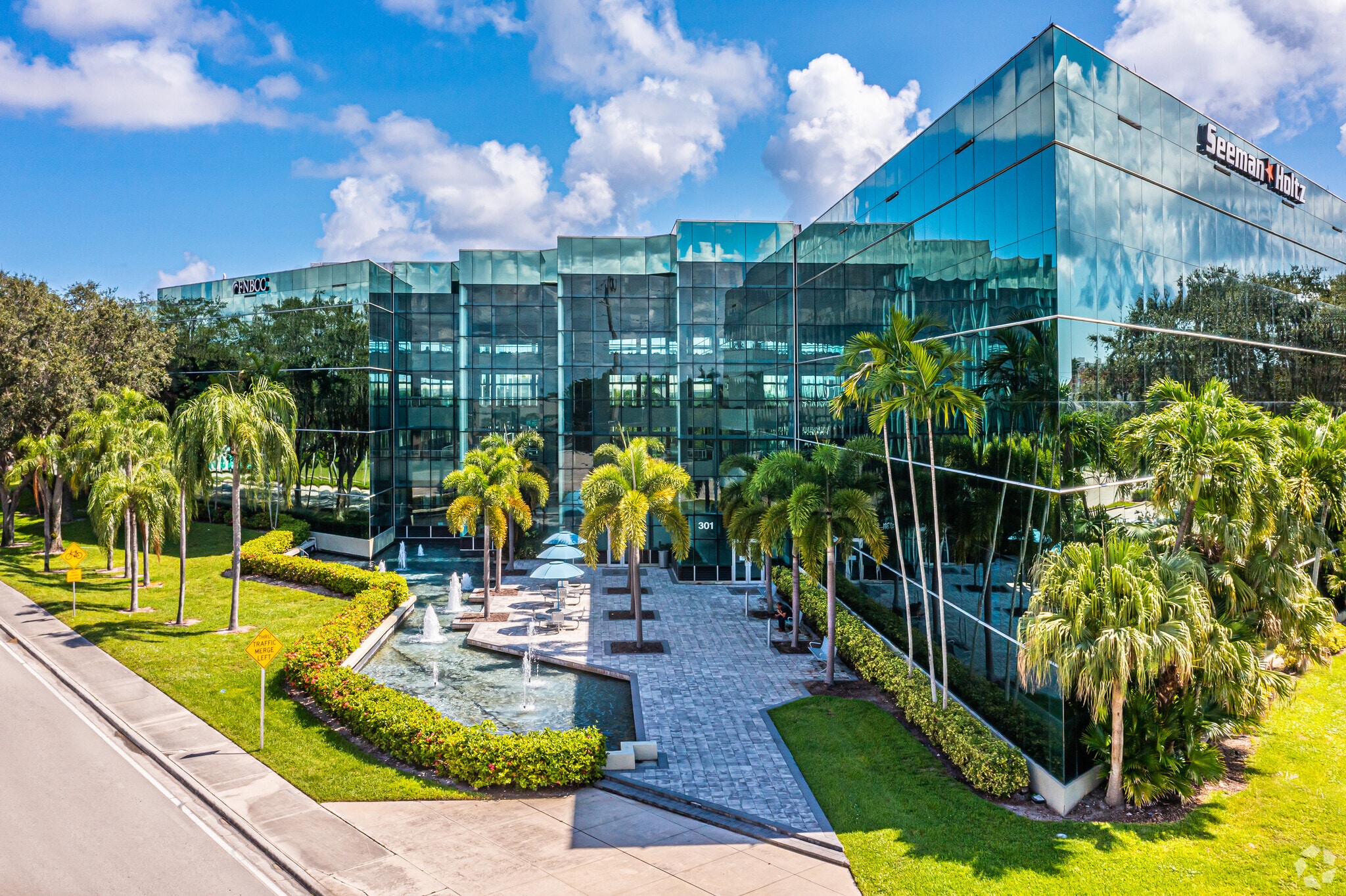 301 E Yamato Rd, Boca Raton, FL for lease Primary Photo- Image 1 of 15