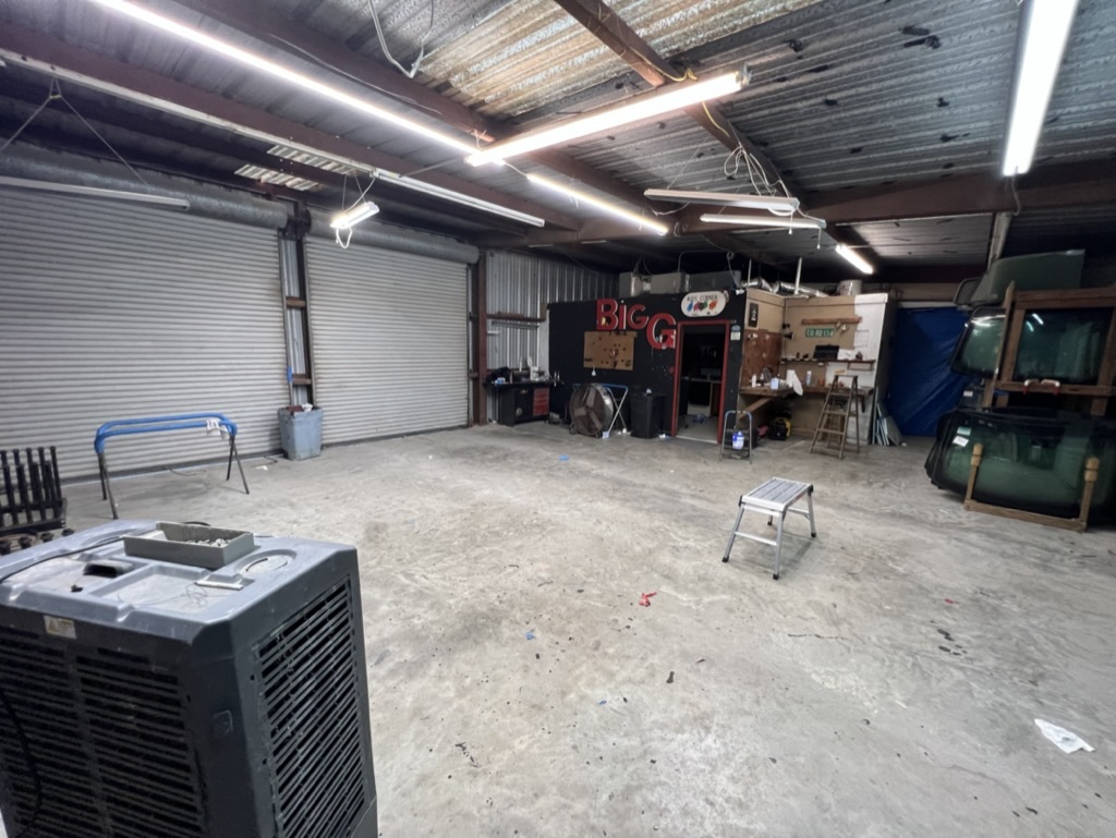 609 Commerce St, Clute, TX 77531 - Industrial for Sale | LoopNet