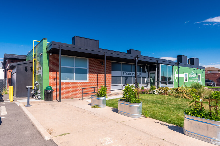 2171 S Grape St, Denver, CO for lease - Building Photo - Image 1 of 30